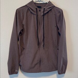Vuori Trainer Shell Hooded Jacket, UPF Windbreaker Platinum Linen Texture